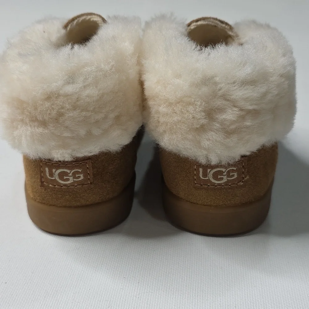 UGG Nolen Toddler Boots - Chestnut Suede with Shearling Trim - Size 7